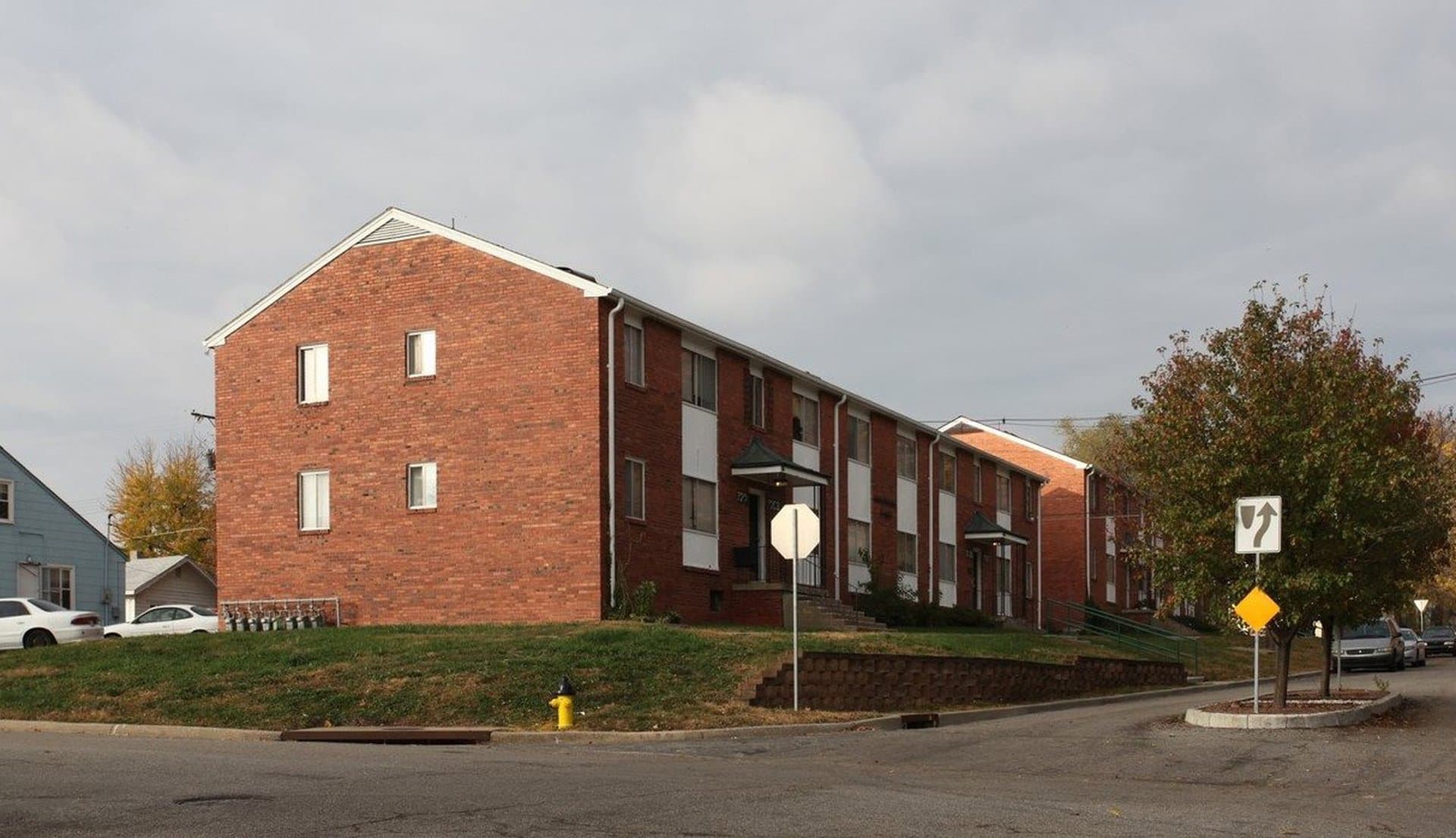 Colonial East/West Apartments
