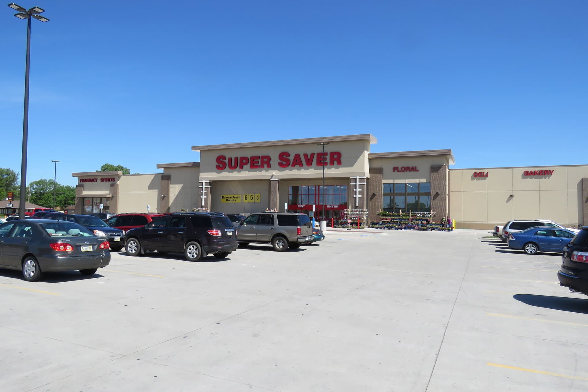 Super Saver Five Points & Commerical Land
